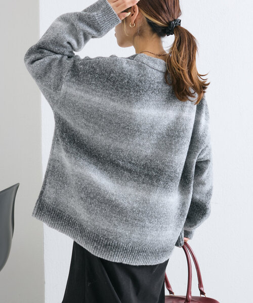w closet（ダブルクローゼット）の「グラデーションBIGニットカーディガン（カーディガン/ボレロ・レディース・ブラック/オレンジ/ブラウン・FREE）」の8枚目の写真