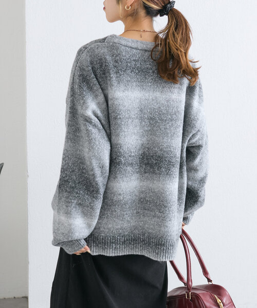 w closet（ダブルクローゼット）の「グラデーションBIGニットカーディガン（カーディガン/ボレロ・レディース・ブラック/オレンジ/ブラウン・FREE）」の9枚目の写真