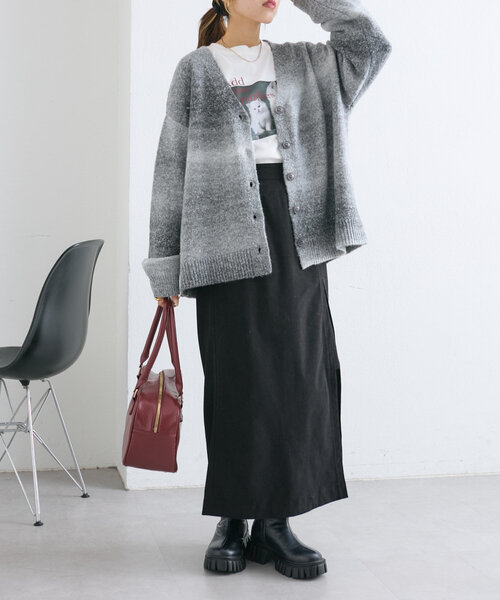 w closet（ダブルクローゼット）の「グラデーションBIGニットカーディガン（カーディガン/ボレロ・レディース・ブラック/オレンジ/ブラウン・FREE）」の11枚目の写真