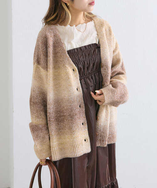 w closet（ダブルクローゼット）の「グラデーションBIGニットカーディガン（カーディガン/ボレロ・レディース・ブラック/オレンジ/ブラウン・FREE）」の16枚目の写真