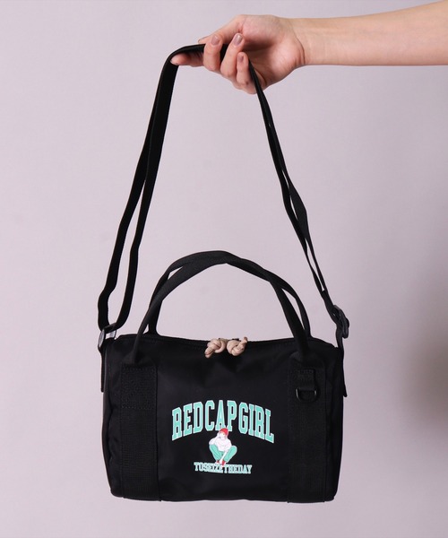 Red Cap Girl（レッドキャプガール）の「(LG)【Red Cap Girl】カレッジロゴ ボストンバッグ ミニ（ショルダーバッグ・メンズ・ブラック・ONE SIZE）」の7枚目の写真