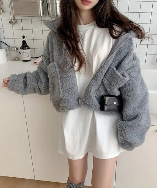 WEGO（ウィゴー）の「WEGO/ボアジップショートジャケット（ブルゾン・レディース・ブラウン/グレー/アイボリー・LARGE/MEDIUM）」の10枚目の写真