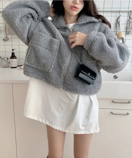 WEGO（ウィゴー）の「WEGO/ボアジップショートジャケット（ブルゾン・レディース・ブラウン/グレー/アイボリー・LARGE/MEDIUM）」の13枚目の写真