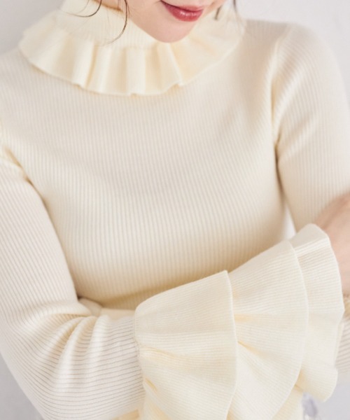 ラッフルスリーブハイネックニットプルオーバー（ニット/セーター）｜tocco closet（トッコ クローゼット）