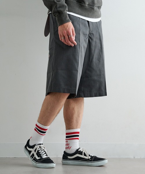 Dickies(ディッキーズ)の「【Dickies】TCツイル/デニムハーフパンツ ショーツ 5222-8400(その他パンツ・メンズ・チャコールグレー/カーキ/ブラック/ブラック系その他2/ベージュ/インディゴブルー・M/L/LL/S)」の8枚目の写真