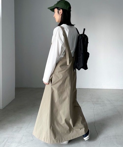 新品 ドゥアルシーヴDOUX ARCHIVES 2wayシャカシャカスカート セール】2WAY Vネックジャンスカ（ジャンパースカート）｜DOUX