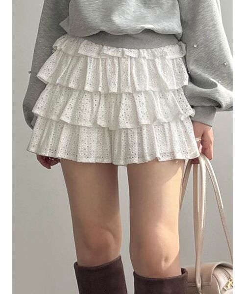 dazzlin(ダズリン)の「フリルミニスカートⅢ(スカート・レディース・グレー/オフホワイト・SMALL/MEDIUM)」の2枚目の写真