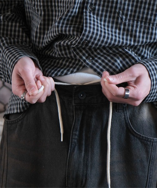 WEGO（ウィゴー）の「WEGO/イージー3Dバレルレッグデニムパンツ【S,M,Lのサイズ展開☆】（デニムパンツ・メンズ・ブラック系3/スカイブルー/ライトインディゴブルー/グレー・SMALL/MEDIUM/LARGE）」の14枚目の写真