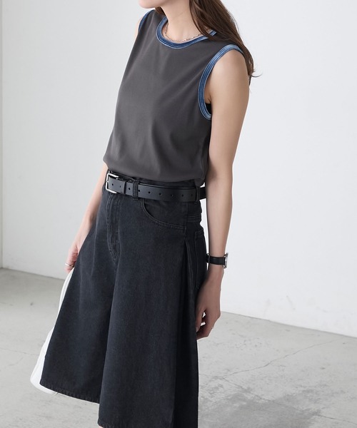 BONLECILL（ボンルシール）の「ベロアパイピングテレコスリーブレスTEE（タンクトップ・レディース・レッド/チャコールグレー/オフホワイト/ベージュ/ネイビー/ブラック・FREE）」の9枚目の写真