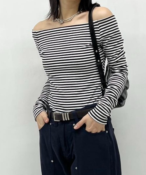 mebole(メボレ)の「ボーダーオフショルトップス(Tシャツ/カットソー・レディース・ブラック/グレー・FREE)」の2枚目の写真