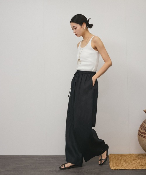 SALON adam et rope'（サロン アダム エ ロペ）の「ヨーロピアンフラックスリネンリラックスパンツ（その他パンツ・レディース・レッド/ベージュ/ブラック/キナリ・S/M）」の19枚目の写真