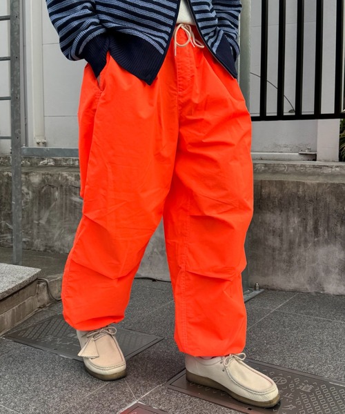 CIAOPANIC TYPY(チャオパニックティピー)の「【SOUNDS GOOOOD / サウンズグッド】配色ステッチパラシュートパンツ(カーゴパンツ・メンズ・ブラウン/オレンジ/オリーブ・ONE SIZE)」の20枚目の写真
