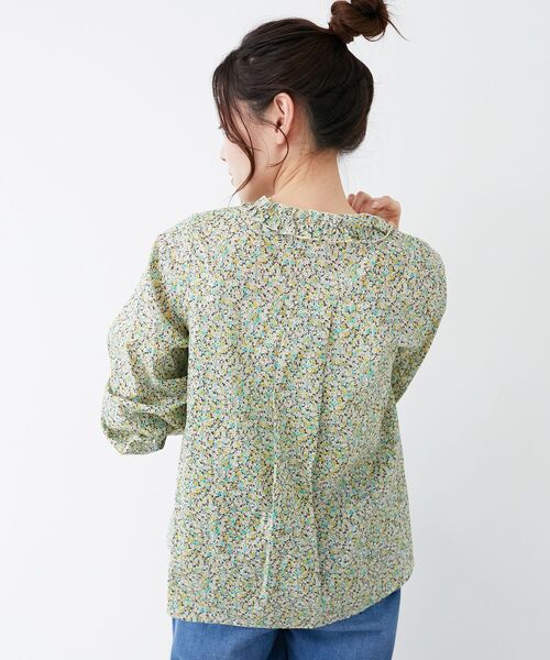 le.coeur blanc（ルクールブラン）の「リバティフロントフリルVネックブラウス（シャツ/ブラウス・レディース・ブルー系その他2/イエロー系その他・38）」の21枚目の写真