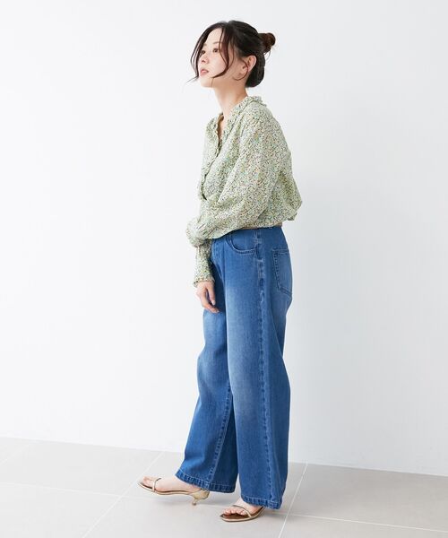le.coeur blanc（ルクールブラン）の「リバティフロントフリルVネックブラウス（シャツ/ブラウス・レディース・ブルー系その他2/イエロー系その他・38）」の18枚目の写真
