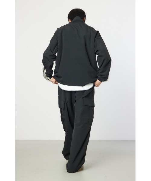 RODEO CROWNS WIDE BOWL(ロデオクラウンズワイドボウル)の「ナイロントラックジャケット(その他アウター・メンズ・ライトグレー/ブラック・MEDIUM/LARGE)」の9枚目の写真