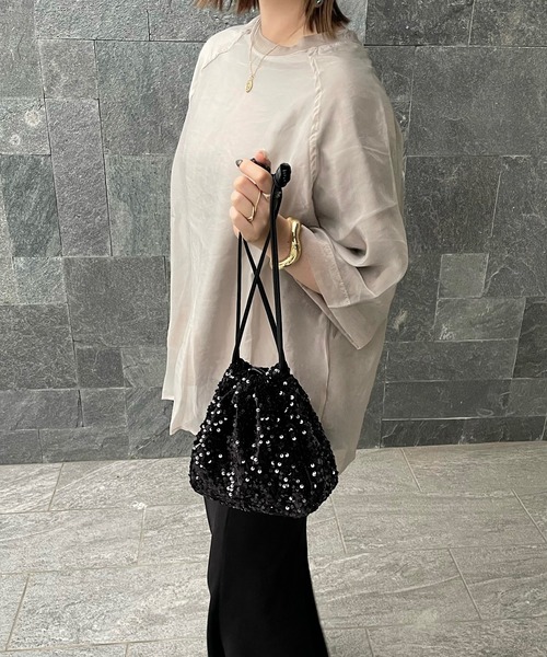 H.TOKYO(エイチトウキョウ)の「H.TOKYO × mimi /スパンコール巾着バッグ(ショルダーバッグ・レディース・ブラック/ブラック×ブルー/シルバーグレー・FREE)」の2枚目の写真