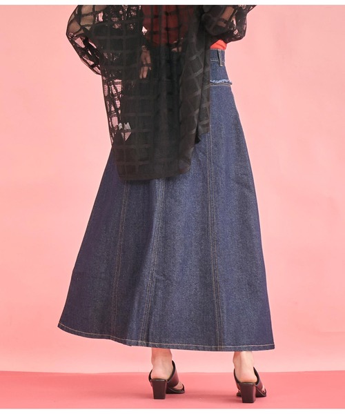 Settimissimo（セッティミッシモ）の「切替デザイン フレア ロング デニム スカート（スカート・レディース・インディゴブルー/ブルー・FREE）」の5枚目の写真