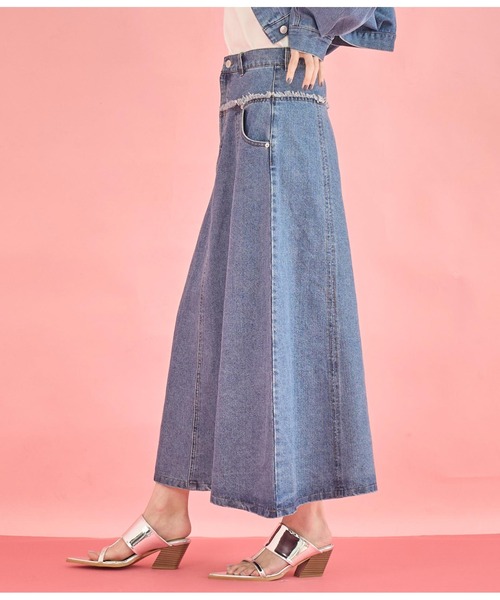 Settimissimo（セッティミッシモ）の「切替デザイン フレア ロング デニム スカート（スカート・レディース・インディゴブルー/ブルー・FREE）」の12枚目の写真