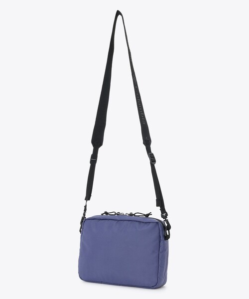 Columbia（コロンビア）の「Columbia／クープマイル ショルダーS 撥水ショルダーバッグ／コロンビア（ショルダーバッグ・レディース・ブラック/レッド/グリーン/パープル・ONE SIZE）」の14枚目の写真