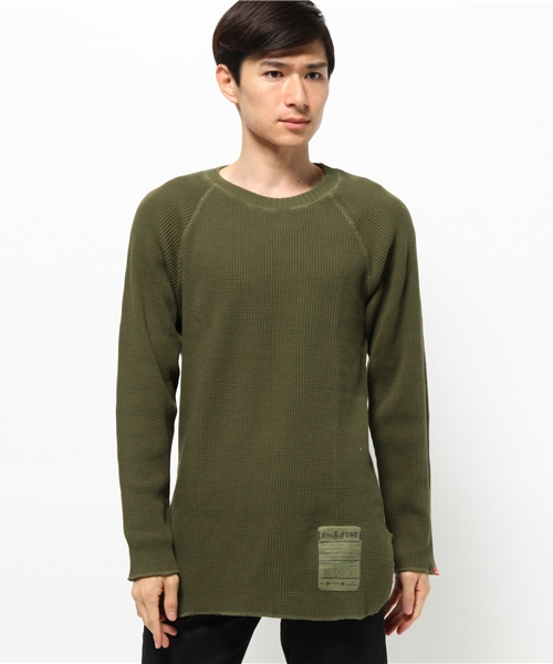 WHO'S WHO gallery（フーズフーギャラリー）の「【Em@//ONE】ロング丈ワッフル（Tシャツ/カットソー・メンズ・グレー/ホワイト/ブラック/オリーブ・MEDIUM/LARGE）」の4枚目の写真