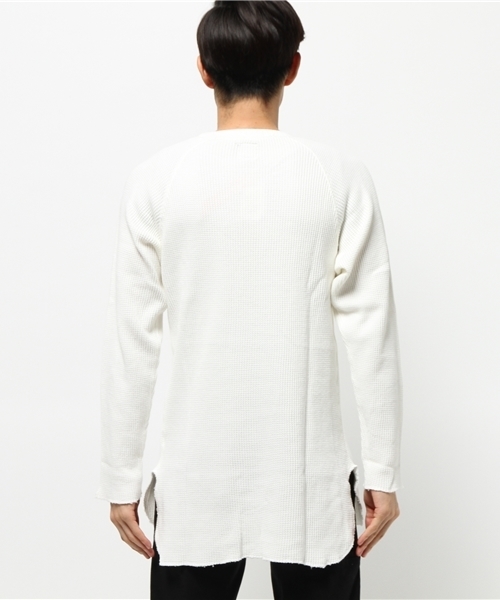 WHO'S WHO gallery（フーズフーギャラリー）の「【Em@//ONE】ロング丈ワッフル（Tシャツ/カットソー・メンズ・グレー/ホワイト/ブラック/オリーブ・MEDIUM/LARGE）」の6枚目の写真