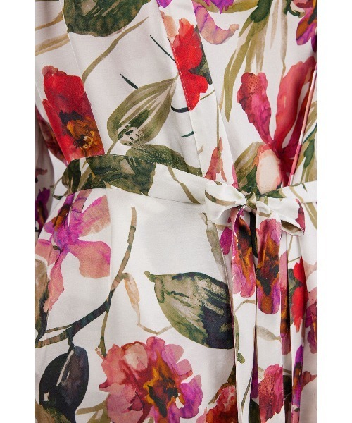 Intimissimi（インティミッシミ）の「Imaginary Journey ビスコースサテン キモノガウン（ガウン/バスローブ・レディース・ホワイト・S/M/M/L）」の3枚目の写真