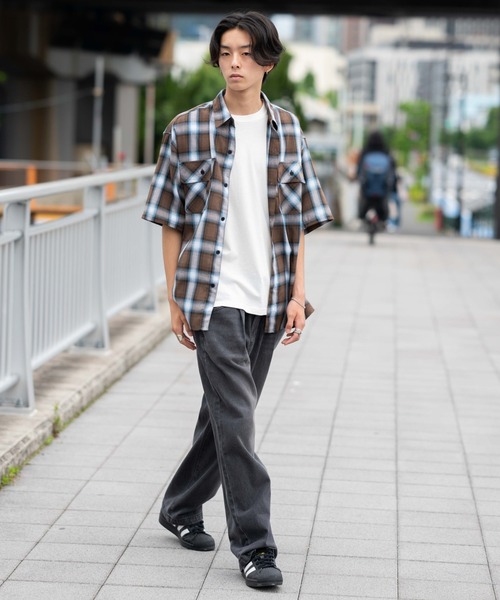 WEGO（ウィゴー）の「WEGO/ルーズテーパードデニムパンツ（デニムパンツ・メンズ・グレー/ライトインディゴブルー/コバルトブルー/ブラック・SMALL/MEDIUM/LARGE）」の21枚目の写真