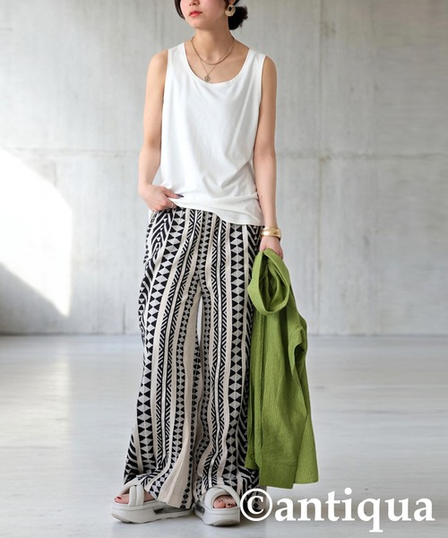 antiqua(アンティカ)の「接触冷感インナータンクトップ(タンクトップ・レディース・ホワイト/グリーン/モスグリーン/チャコールグレー/ブルー/ブラック/モスグリーン系2/グレー系その他/ブルー系その他/ホワイト系その他/ブラック系その他/グリーン系その他・P/R)」の19枚目の写真