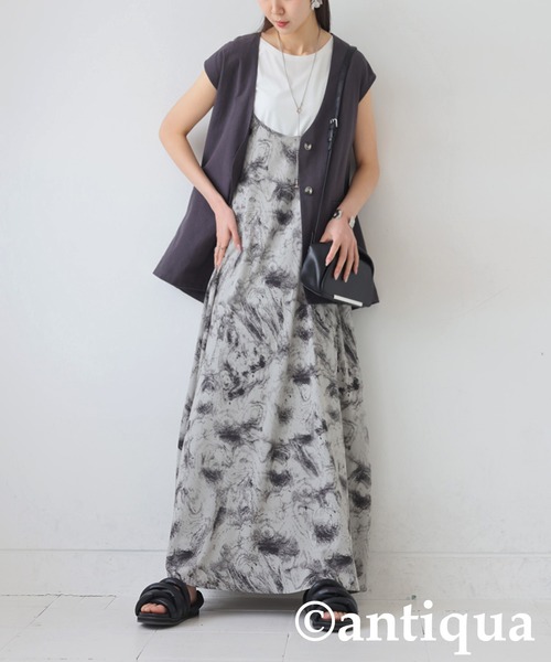 antiqua(アンティカ)の「接触冷感インナータンクトップ(タンクトップ・レディース・ホワイト/グリーン/モスグリーン/チャコールグレー/ブルー/ブラック/モスグリーン系2/グレー系その他/ブルー系その他/ホワイト系その他/ブラック系その他/グリーン系その他・P/R)」の14枚目の写真