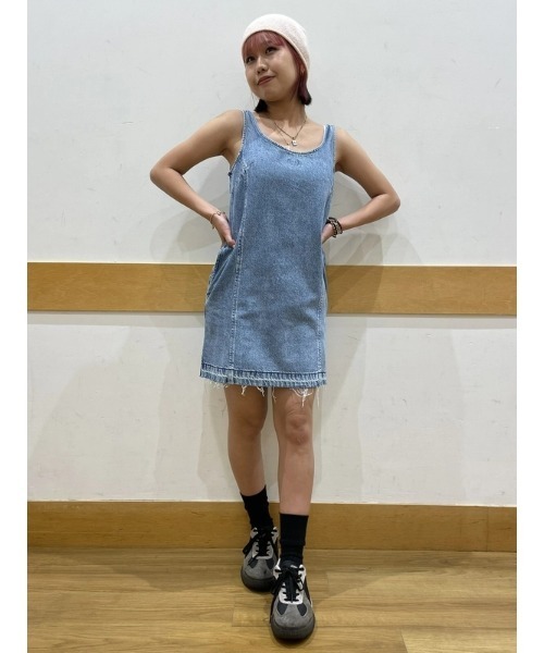GAP（ギャップ）の「ウルトラソフトデニム Gapロゴ ミニワンピース（ワンピース・レディース・インディゴブルー・S/M/L/XS/XXS）」の10枚目の写真
