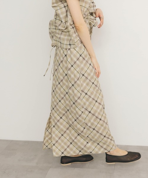 KBF（ケイビーエフ）の「シアーチェックIラインスカート（スカート・レディース・ブルー系その他/ベージュ系その他/グレー系その他・ONE）」の5枚目の写真