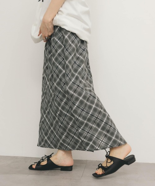 KBF（ケイビーエフ）の「シアーチェックIラインスカート（スカート・レディース・ブルー系その他/ベージュ系その他/グレー系その他・ONE）」の17枚目の写真