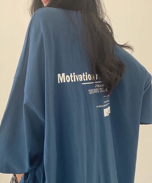 NinaetLina（ニナエリナ）の「MotivationロゴプリントオーバーサイズＴシャツ（Tシャツ/カットソー・レディース・ブルー/アイボリー/ホワイト・FREE）」の17枚目の写真