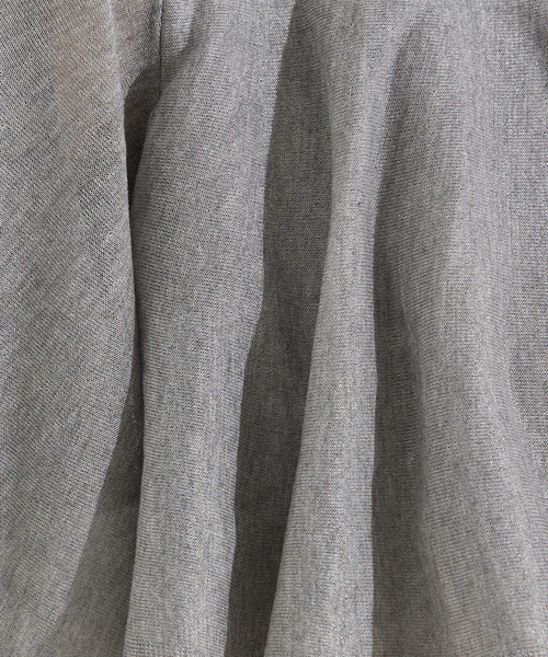 qualite（カリテ）の「【新色追加！】シャイニーフレアニット/オフィスカジュアル/夏服/サマーニット/シアー（ニット/セーター・レディース・ゴールド/オフホワイト/グレー/ライトベージュ/セージグリーン・フリー）」の15枚目の写真