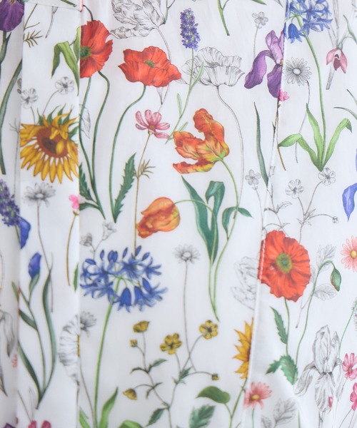 KATHARINE ROSS（キャサリンロス）の「【KATHARINE ROSS】日本製 メドゥ・ミューズLIBERTYブラウス（シャツ/ブラウス・レディース・イエロー/レッド/ブルー・MEDIUM）」の7枚目の写真