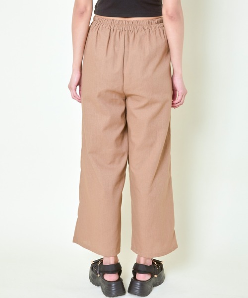 GORGE(ゴージ)の「《涼しげリラックス》レディース 上下2点セット ノースリーブトップス×ワイドパンツ セットアップ 春夏秋(サロペット/オーバーオール・レディース・ブラック/モカ/アイボリー・F)」の16枚目の写真
