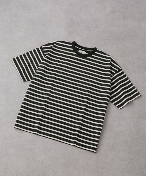 EMMA CLOTHES（エマクローズ）の「ヴィンテージライク オーバーサイズ ボーダー半袖Tシャツ（Tシャツ/カットソー・メンズ・ブラック/オフホワイト/レッド系・M/L）」の4枚目の写真