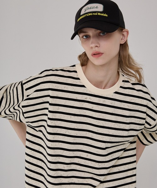 EMMA CLOTHES（エマクローズ）の「ヴィンテージライク オーバーサイズ ボーダー半袖Tシャツ（Tシャツ/カットソー・メンズ・ブラック/オフホワイト/レッド系・M/L）」の15枚目の写真