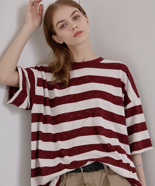 EMMA CLOTHES（エマクローズ）の「ヴィンテージライク オーバーサイズ ボーダー半袖Tシャツ（Tシャツ/カットソー・メンズ・ブラック/オフホワイト/レッド系・M/L）」の17枚目の写真