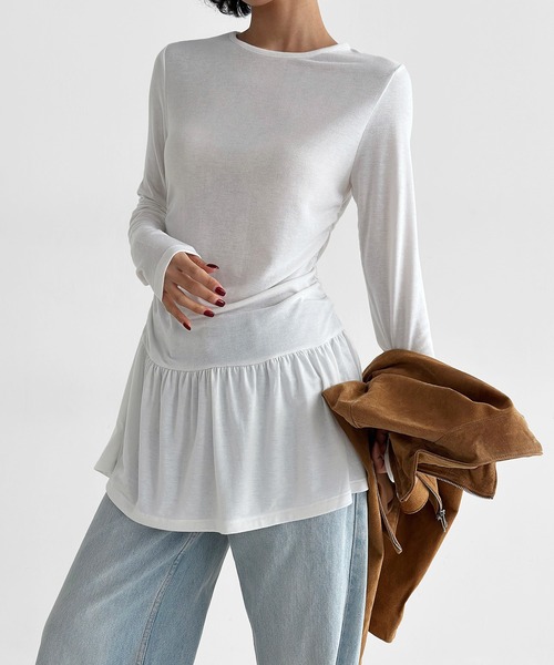 minsobi（ミンソビ）の「シャーリングセミフレアワンピース（ワンピース・レディース・ブラック/ライトグレー/ホワイト・FREE）」の2枚目の写真