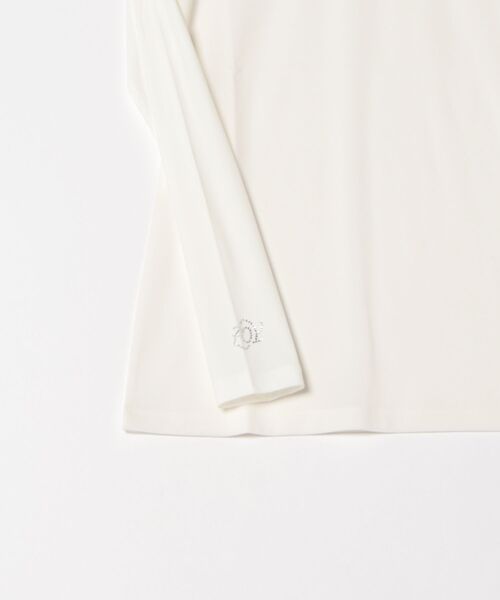 ZOY(ゾーイ)の「WOMEN UVカット長袖インナー(Tシャツ/カットソー・レディース・ホワイト・MEDIUM/LARGE/SMALL)」の6枚目の写真