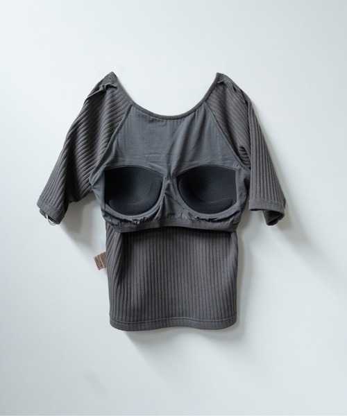 hwyl(ヒュイル)の「カップ付き オープンバックリブTシャツ(Tシャツ/カットソー・レディース・ブラック/ホワイト/チャコールグレー・FREE)」の9枚目の写真