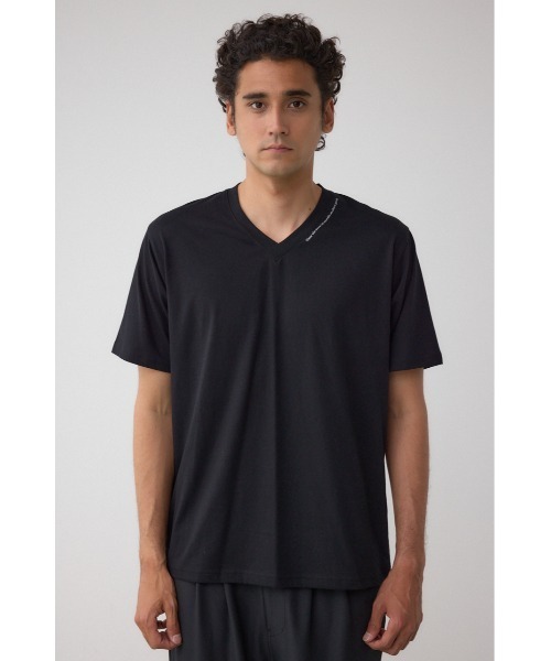 AZUL by moussy(アズールバイマウジー)の「AZコットン VネックロゴTシャツ(Tシャツ/カットソー・メンズ・ブラック/ホワイト/ネイビー・SMALL/MEDIUM/LARGE)」の16枚目の写真