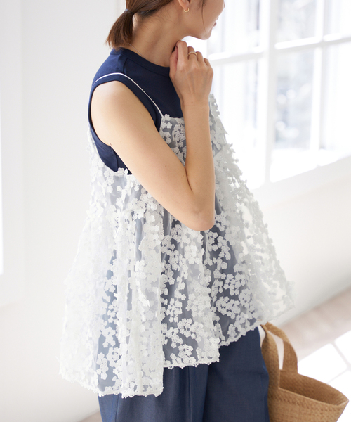 IENA（イエナ）の「《追加》フラワーエンブロイダリー キャミソール（キャミソール・レディース・ホワイト・FREE）」の4枚目の写真