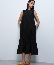 【美品】LANVIN en Bleuギャザーフリルワンピース ブラック/肩出し 美品】LANVIN en Bleuギャザーフリルワンピース ブラック/肩出し