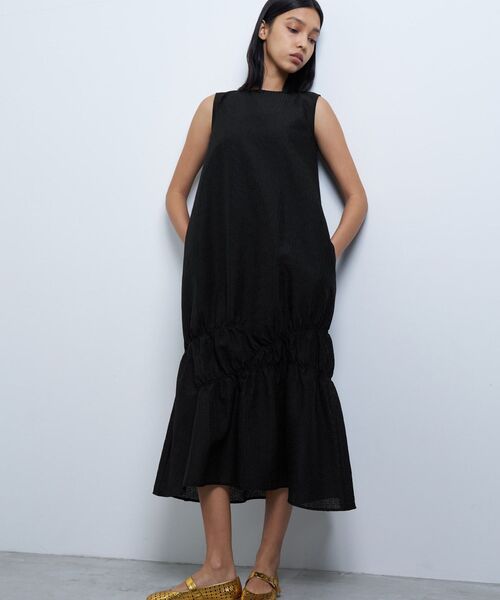 LANVIN en Bleu(ランバンオンブルー)の「シアージャガードギャザーヘムワンピース(ワンピース・レディース・ブルー/ブラック/イエロー・36/38)」の1枚目の写真