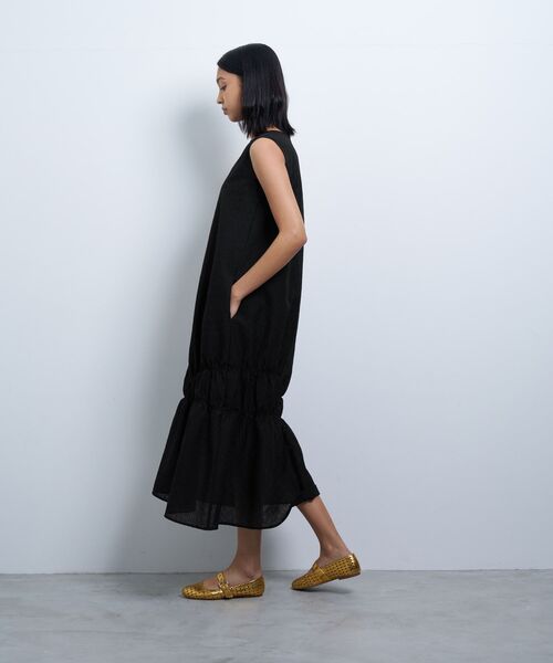 LANVIN en Bleu(ランバンオンブルー)の「シアージャガードギャザーヘムワンピース(ワンピース・レディース・ブルー/ブラック/イエロー・36/38)」の15枚目の写真