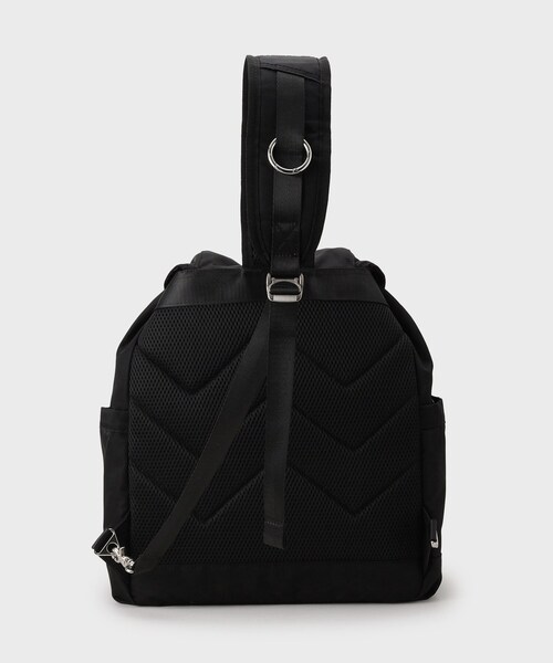 tk.TAKEO KIKUCHI(ティーケータケオキクチ)の「MAKAVELIC ワンショルダーバックパック(バックパック/リュック・メンズ・ブラック・00)」の7枚目の写真