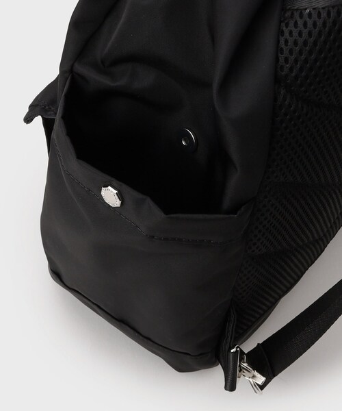 tk.TAKEO KIKUCHI(ティーケータケオキクチ)の「MAKAVELIC ワンショルダーバックパック(バックパック/リュック・メンズ・ブラック・00)」の14枚目の写真