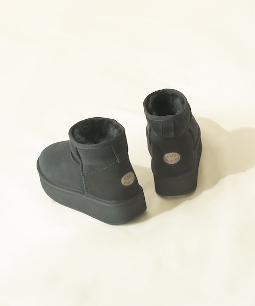 EMU Australia（エミューオーストラリア）の「Stinger Micro Flatform 2.0（ブーツ・レディース・ブラック/ベージュ/チョコ/クリーム/グレイッシュベージュ・8/7/6/9/5）」の9枚目の写真